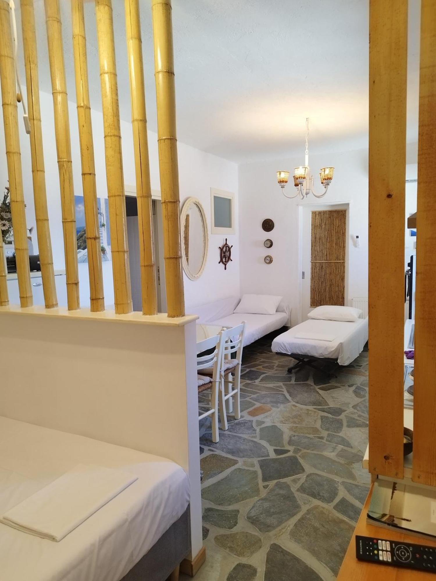 Aegean View - Seaside Apartment In Syros 阿佐里姆诺斯 外观 照片